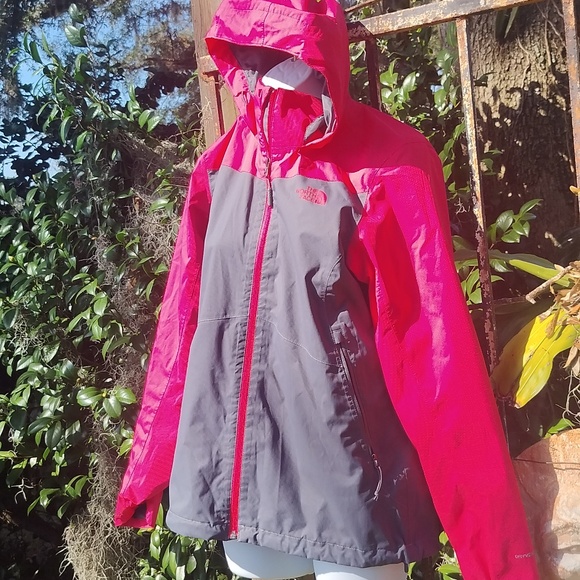 The North face women's pink, gray, hoodie jacket medium - Picture 4 of 7